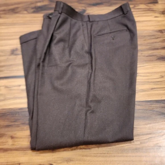 Worsted Wool Pleated Dress Pants - Picture 6 of 12